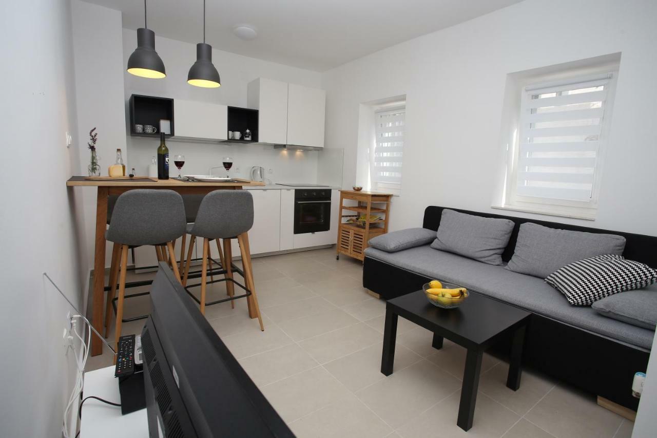 Apartmani Tri Bunje Tribunj  Ngoại thất bức ảnh