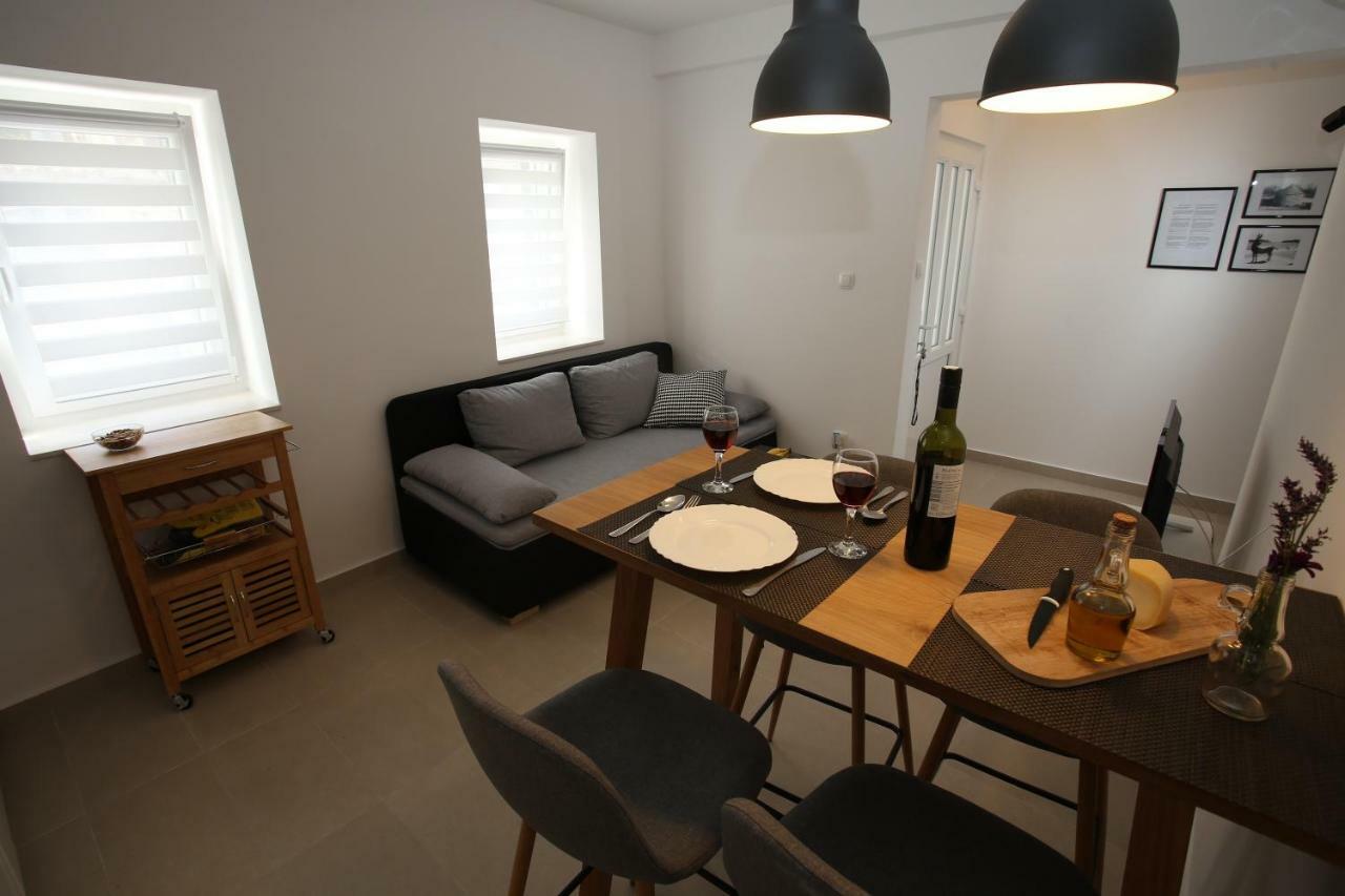 Apartmani Tri Bunje Tribunj  Ngoại thất bức ảnh